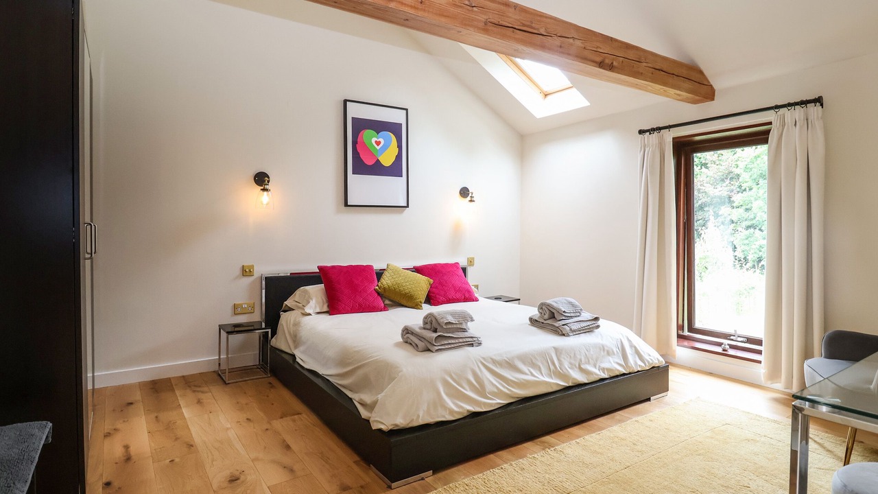 Photo of Others in Eye