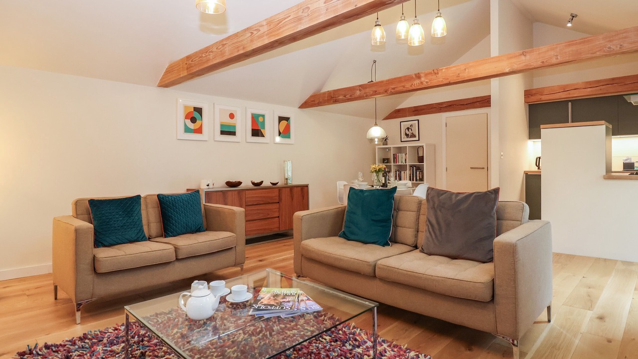 Photo of Others in Eye