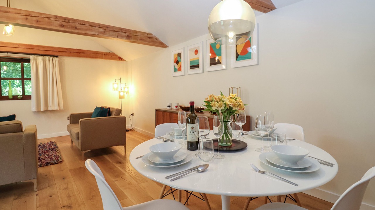 Photo of Others in Eye