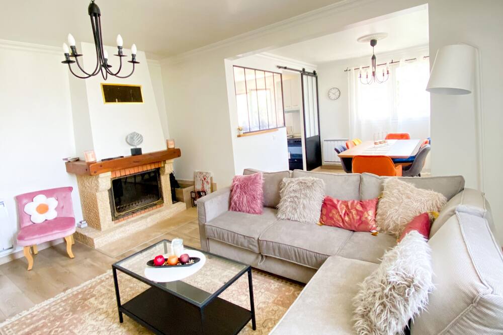 Photo of Livingroom in Gargenville