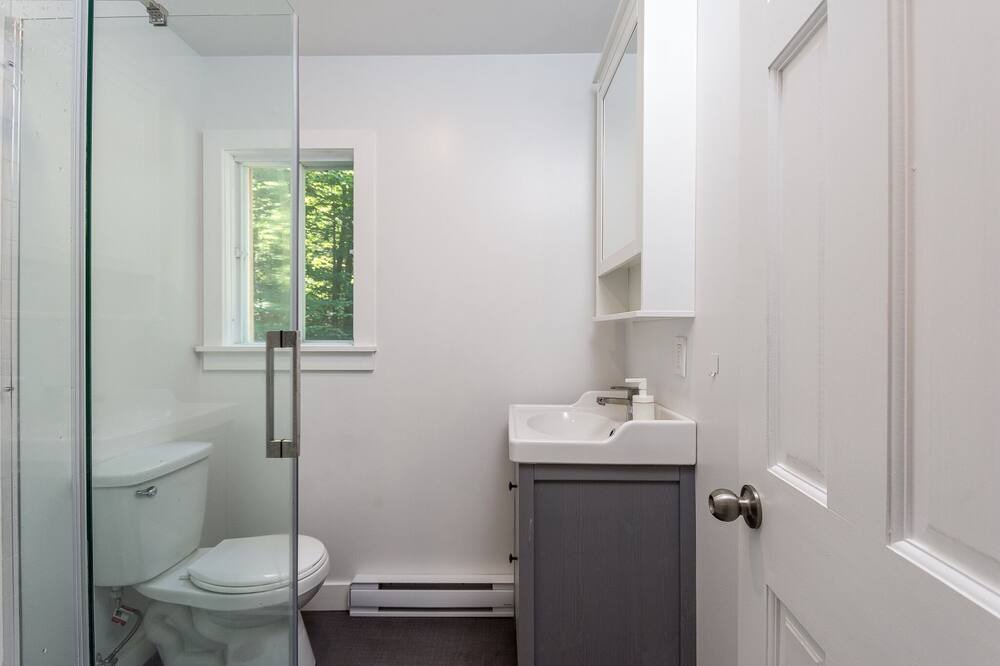 Photo of Bathroom in Saint-Calixte
