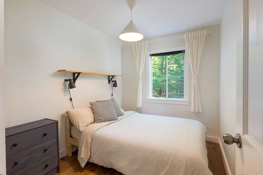 Photo of Bedroom in Saint-Calixte