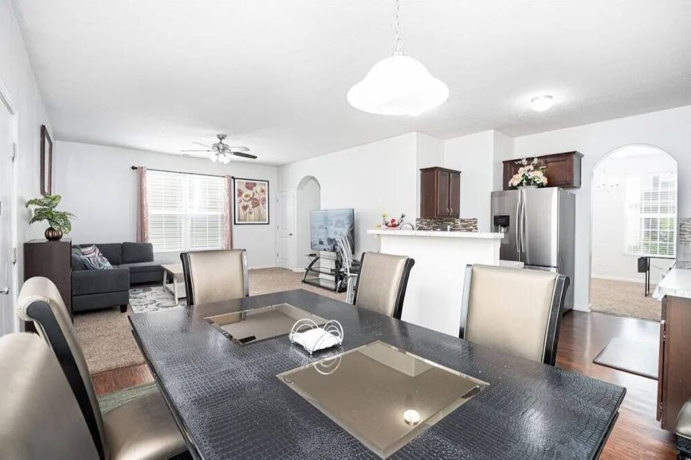 Photo of Livingroom in Columbus