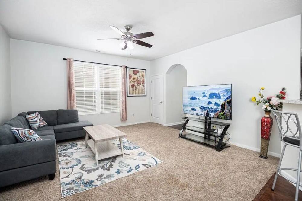 Photo of Livingroom in Columbus