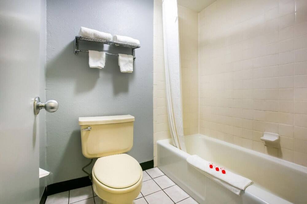 Photo of Bathroom in Texarkana