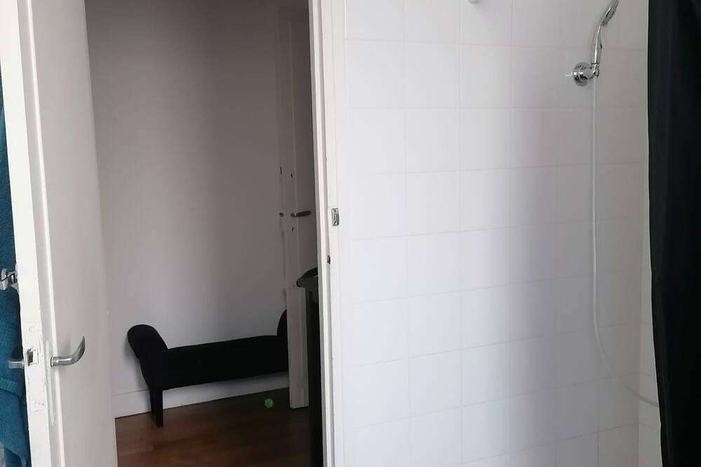 Photo of Bathroom in Epinay-sur-Orge