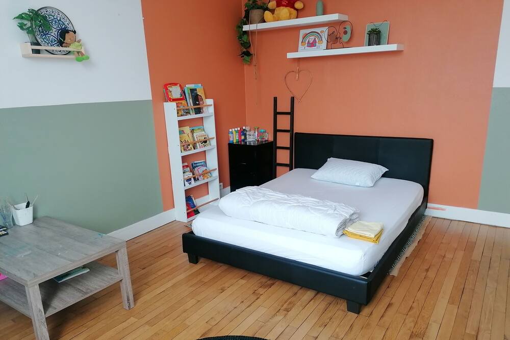 Photo of Bedroom in Epinay-sur-Orge