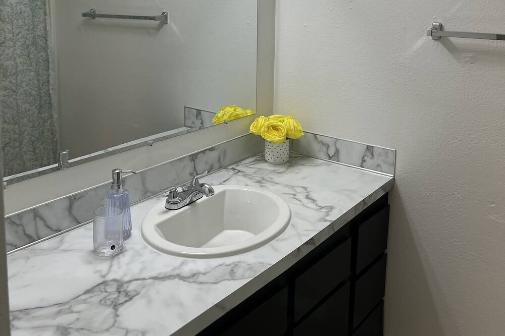 Photo of Bathroom in Hayesville