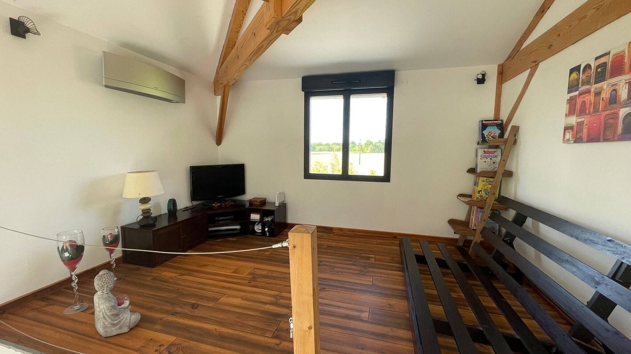 Photo of Others in Nerbis