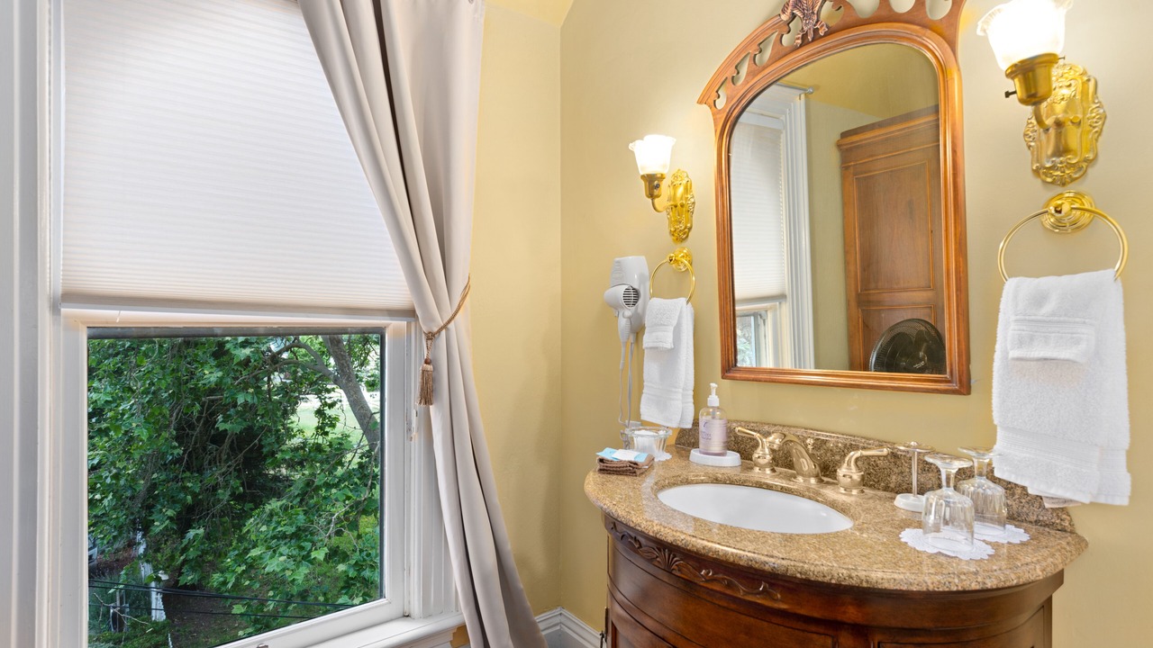 Photo of Bedroom in Santa Rosa