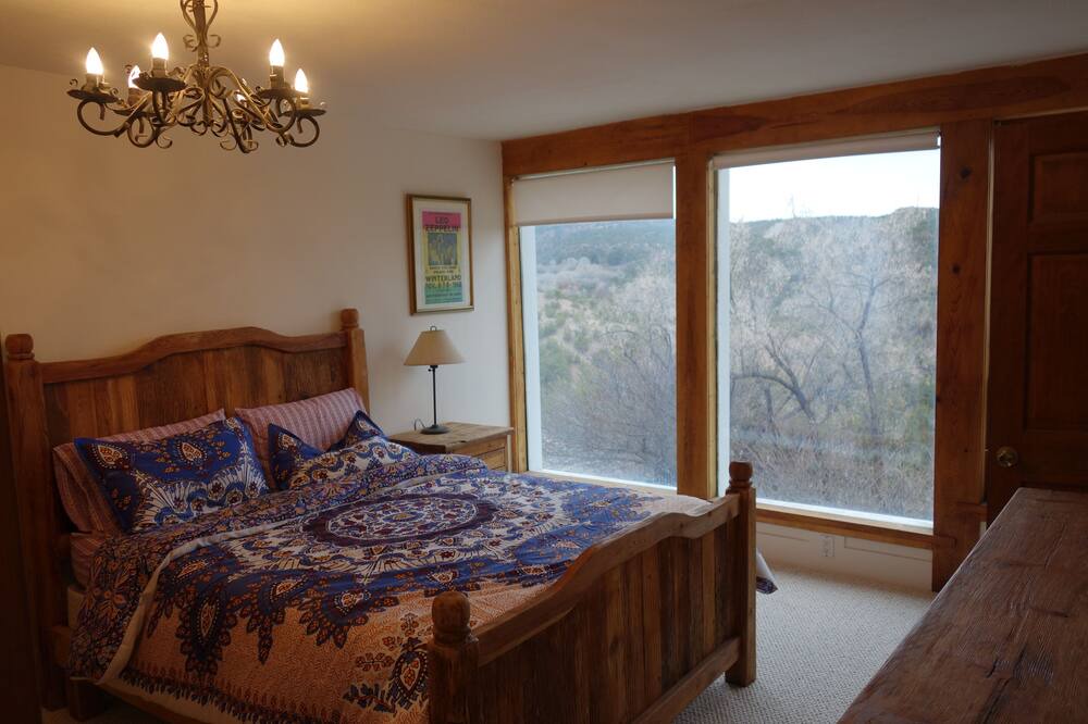 Photo of Bedroom in Chupadero