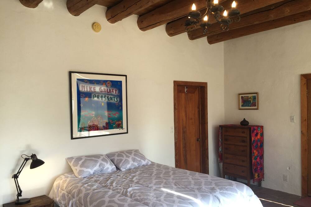 Photo of Bedroom in Chupadero