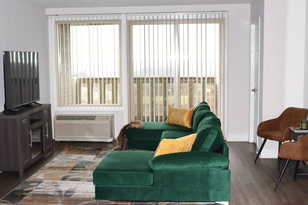 Photo of Livingroom in Cheltenham