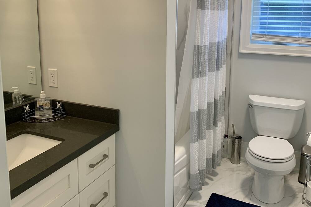 Photo of Bathroom in Ramara
