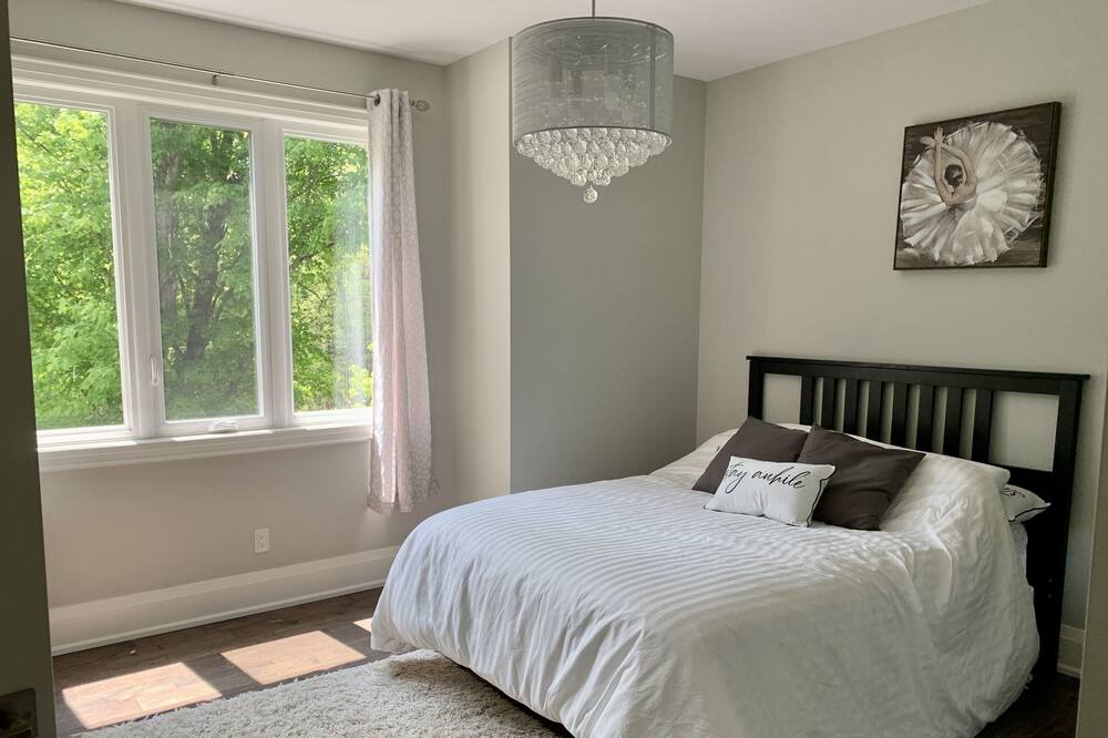Photo of Bedroom in Ramara