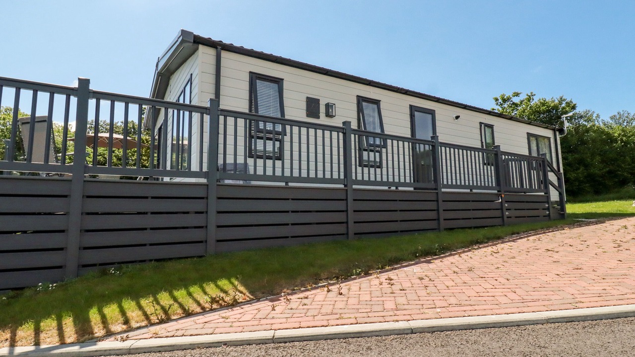 Photo of Outdoor in Hewas Water