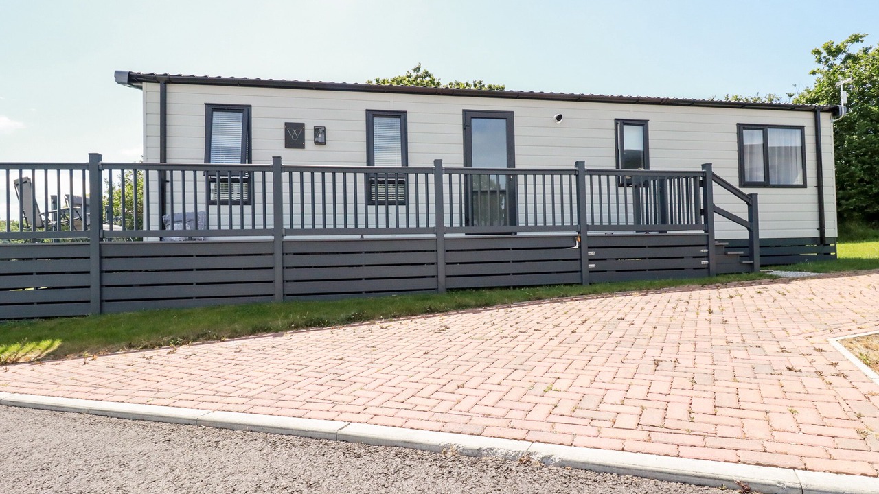 Photo of Outdoor in Hewas Water