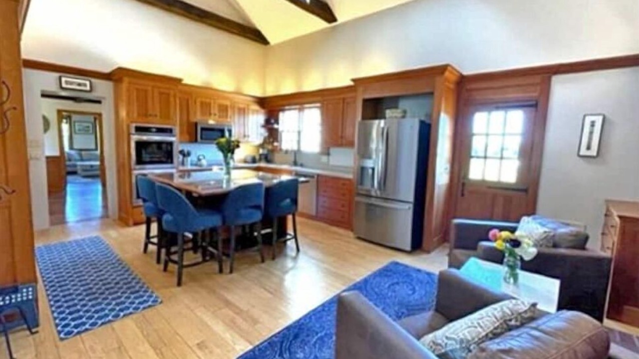 Photo of Livingroom in Sutton