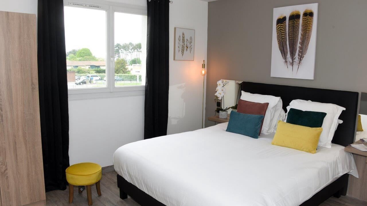 Photo of Bedroom in Langon