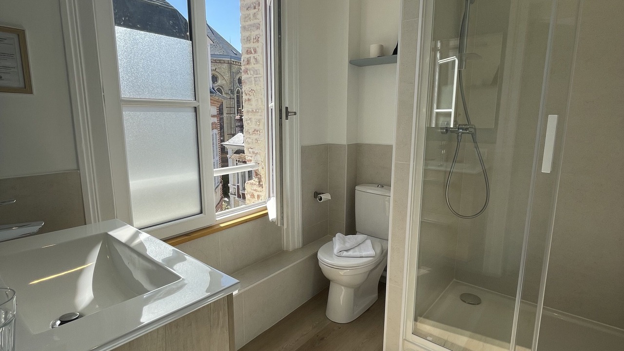 Photo of Bathroom in Trouville-sur-Mer