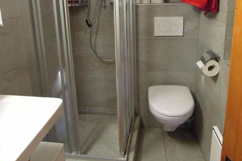 Photo of Bathroom in Sarreyer