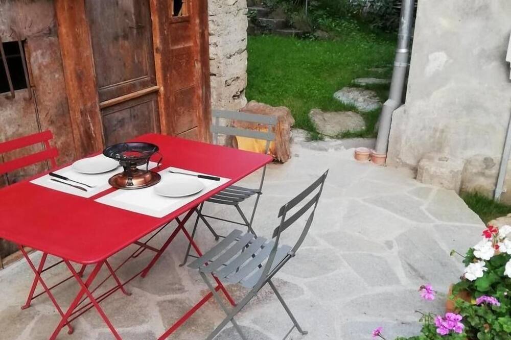 Photo of Outdoor in Sarreyer