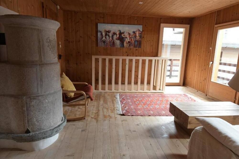 Photo of Livingroom in Sarreyer