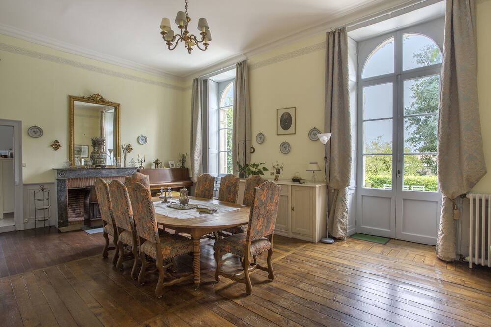 Photo of Livingroom in Fontenay-le-Comte