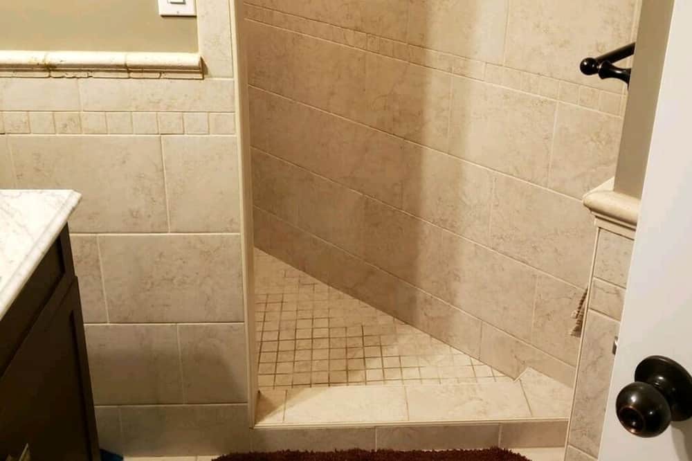 Photo of Bathroom in Central Islip