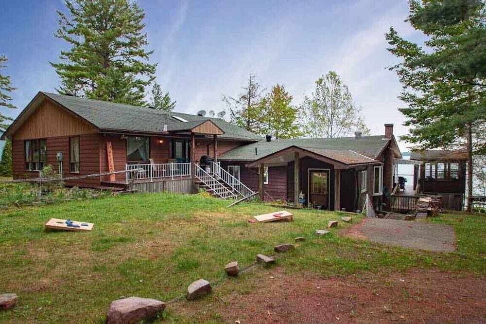 Photo of Outdoor in Addington Highlands