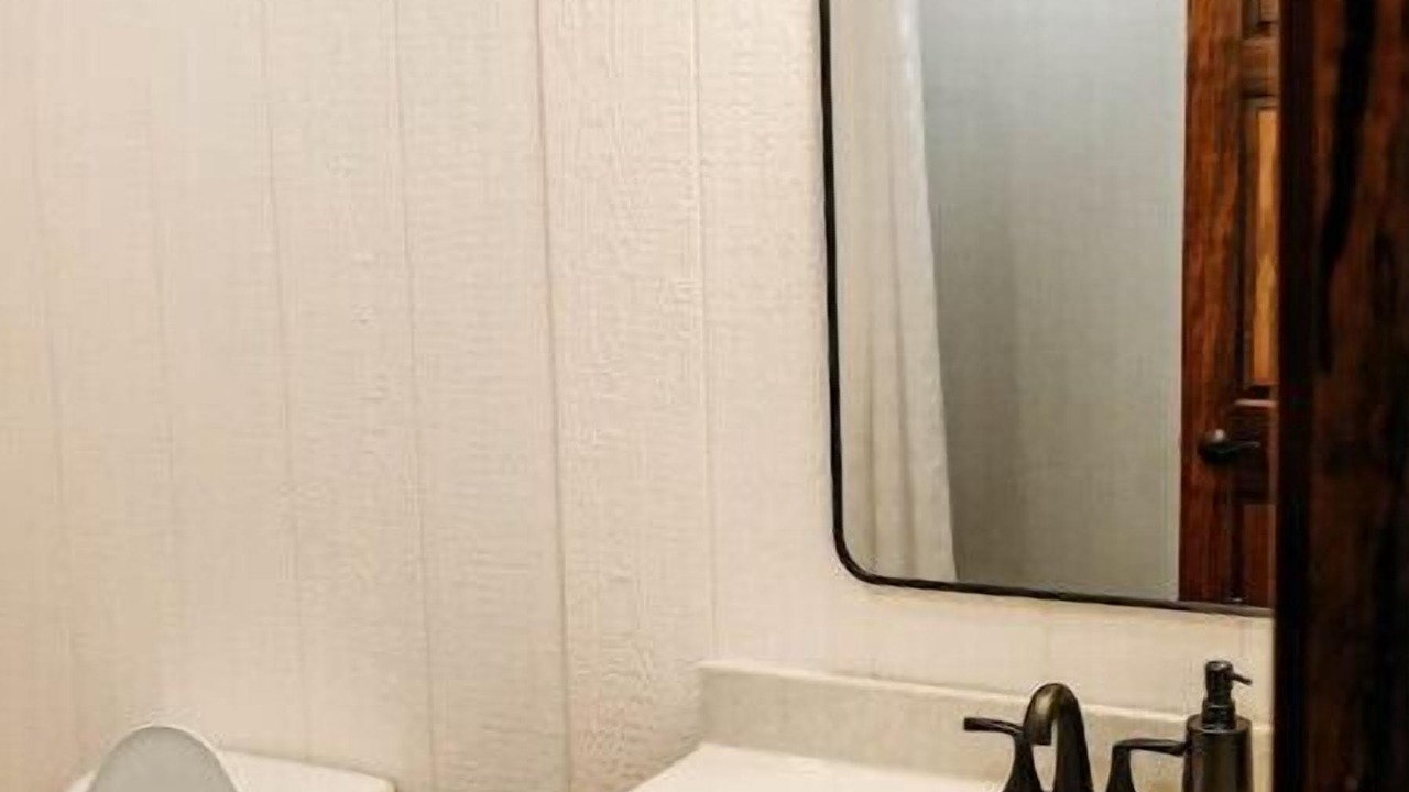 Photo of Bathroom in Bethany