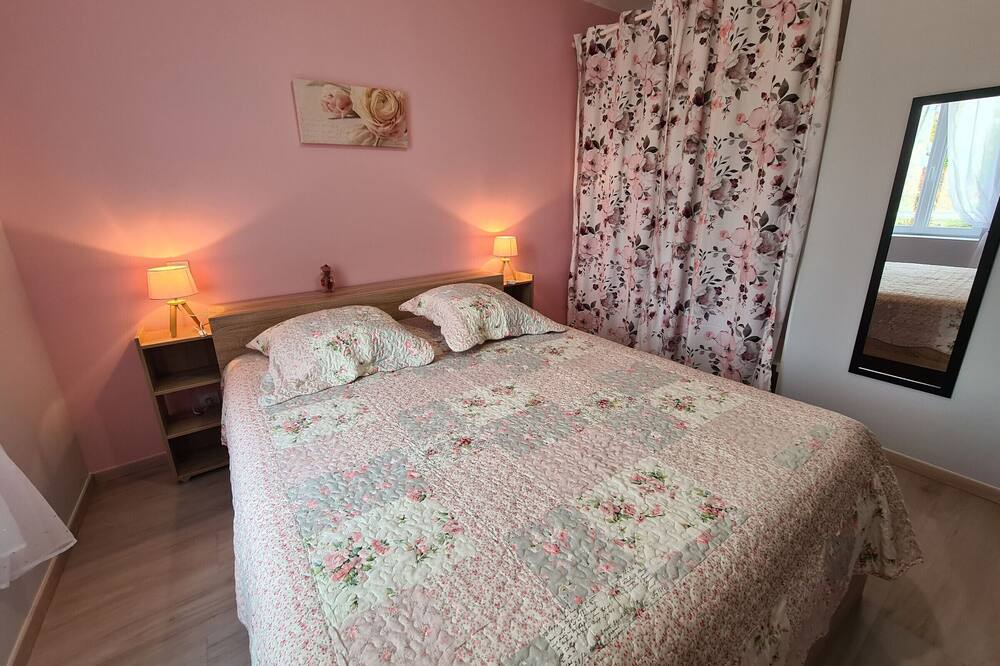 Photo of Bedroom in Lye