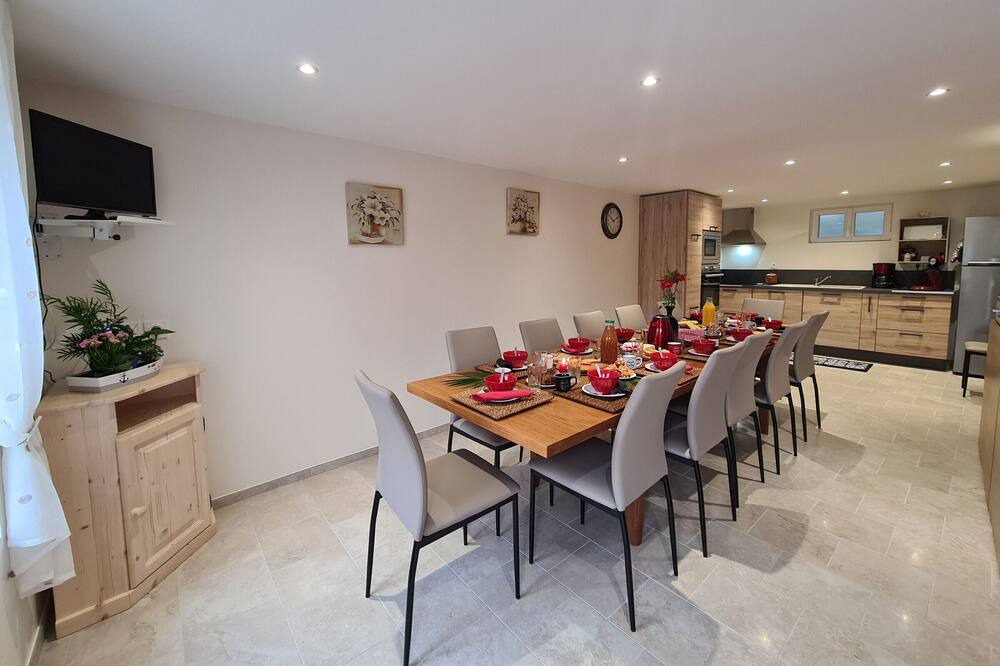 Photo of Others in Lye