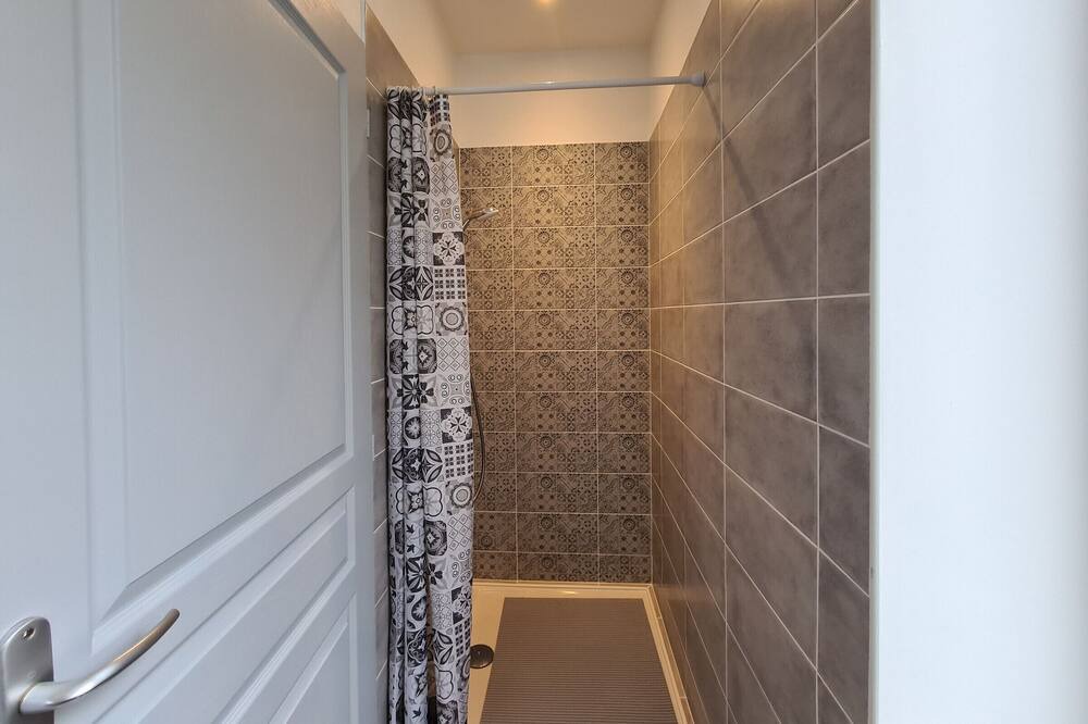 Photo of Bathroom in Lye