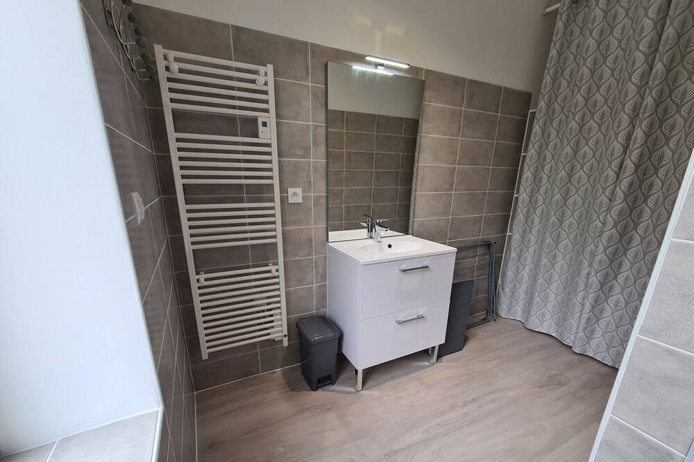 Photo of Others in Lye