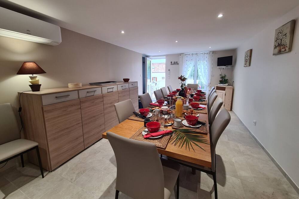 Photo of Others in Lye