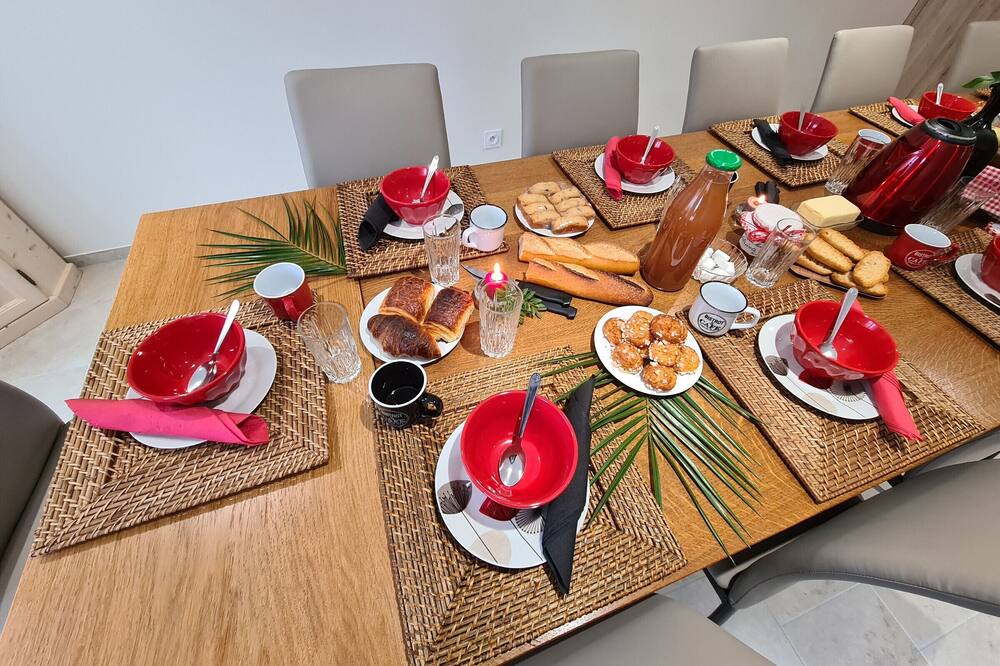 Photo of Others in Lye