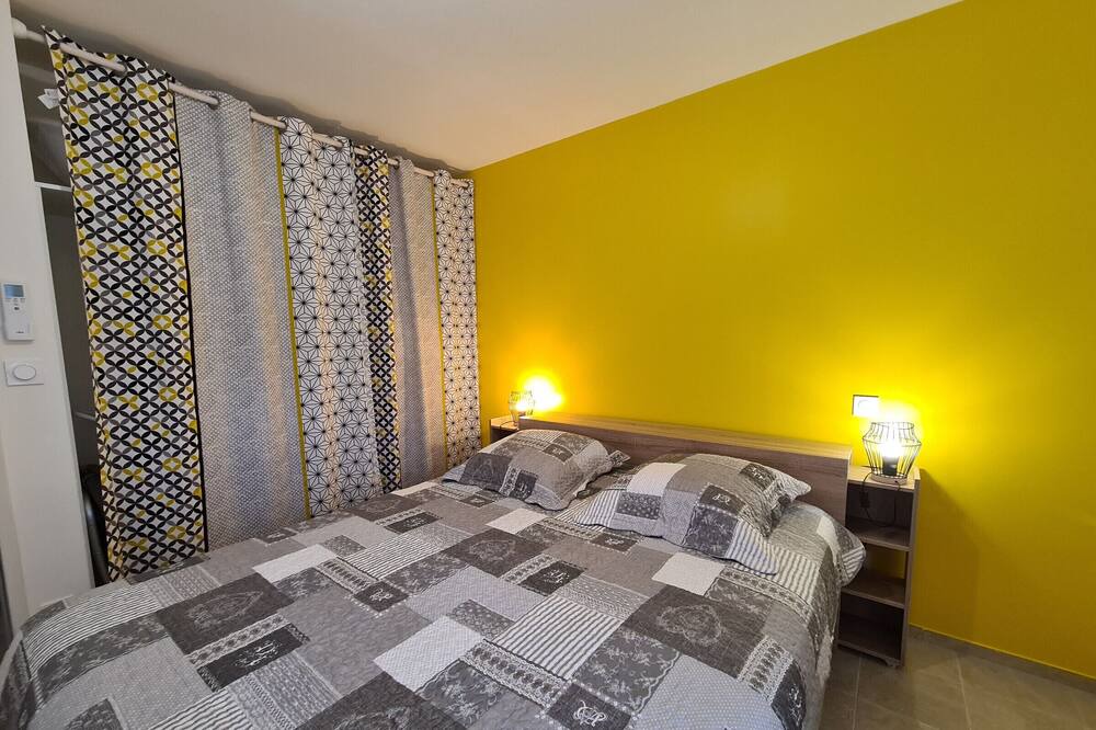 Photo of Bedroom in Lye