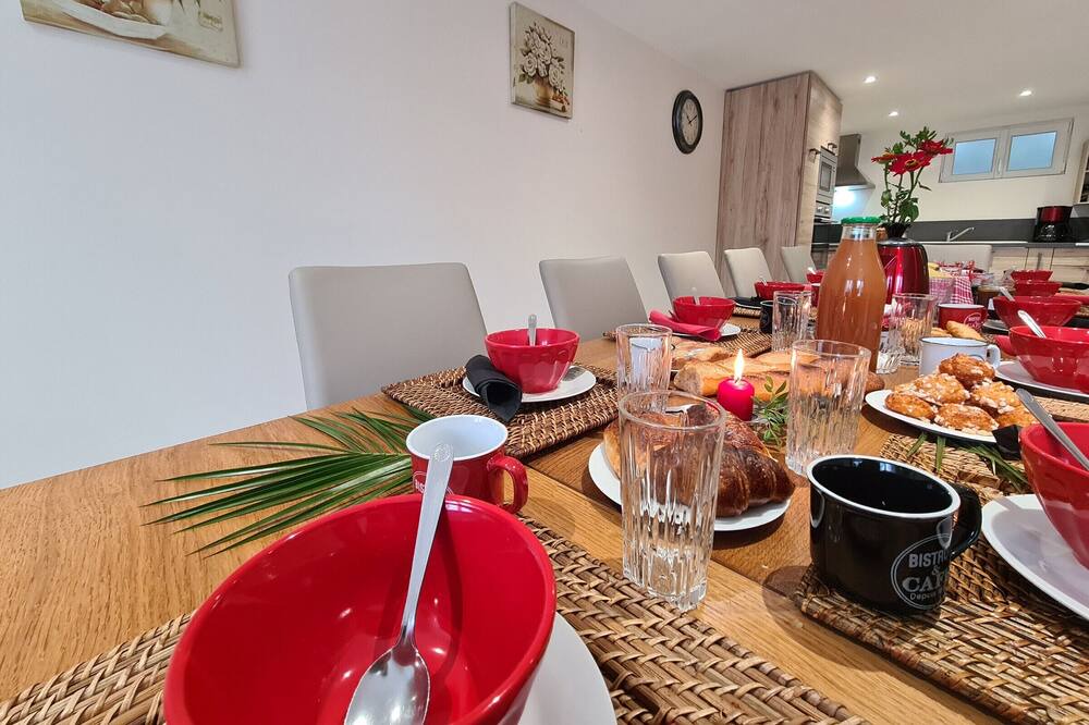 Photo of Others in Lye