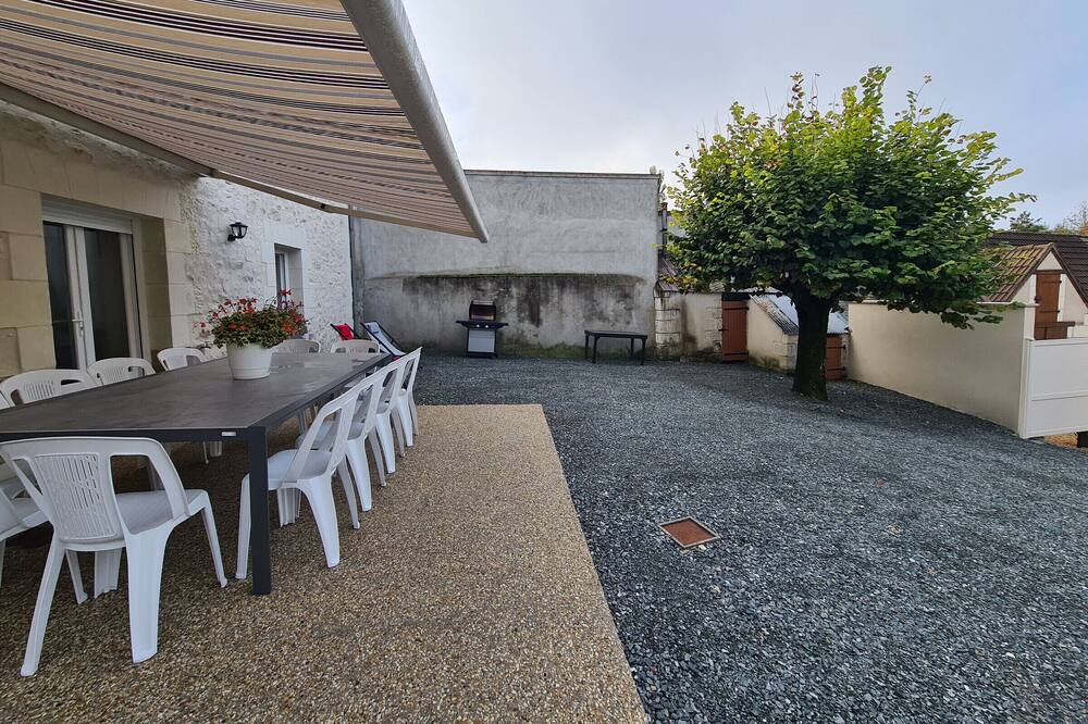 Photo of Outdoor in Lye