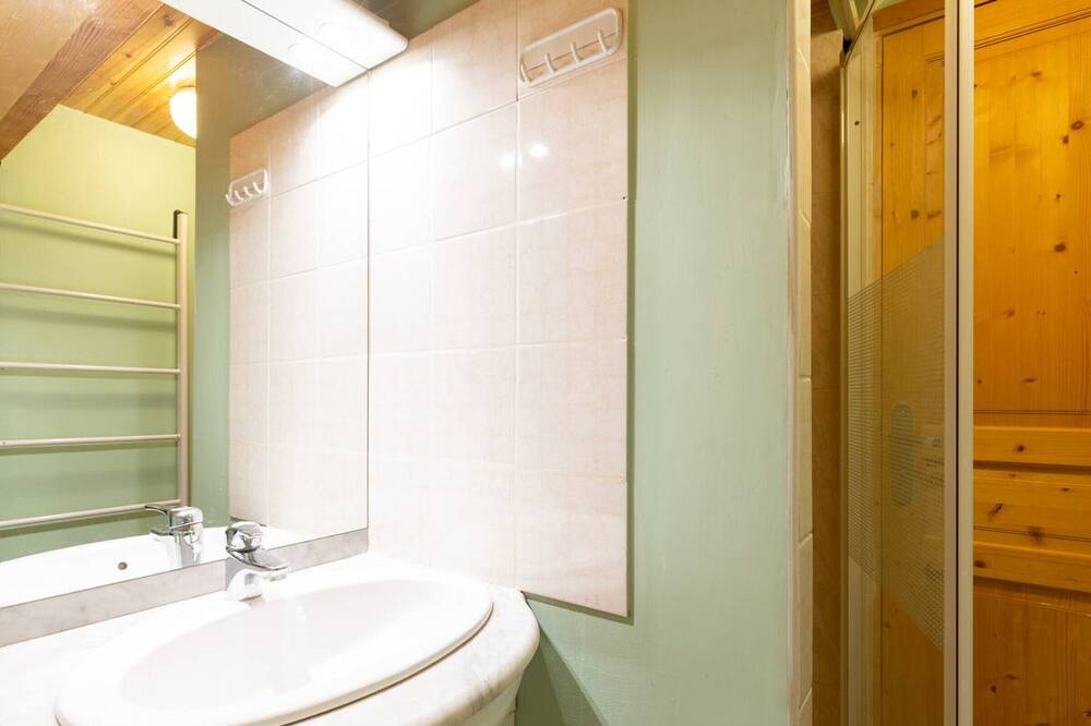 Photo of Bathroom in Loudervielle