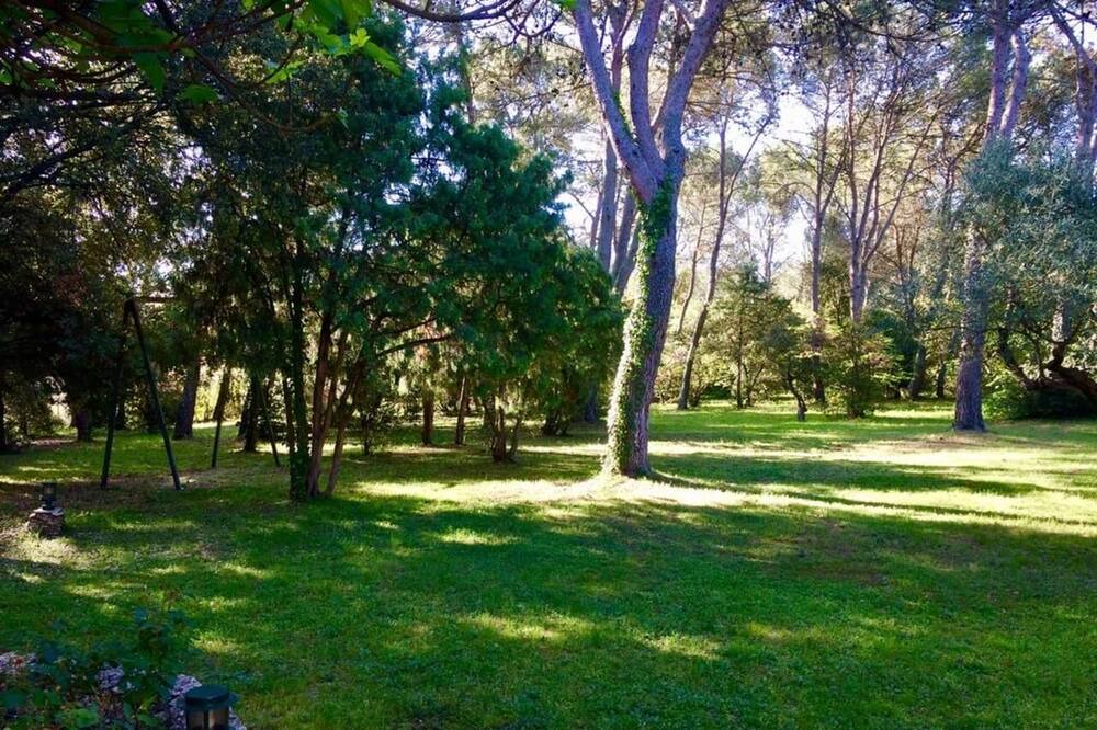 Photo of Outdoor in Bellegarde
