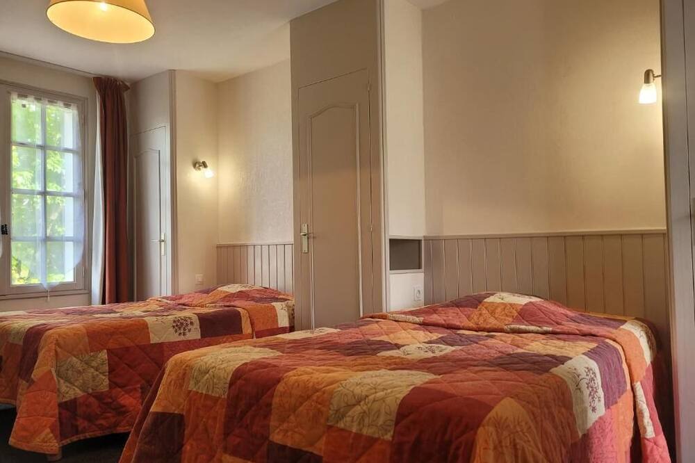 Photo of Bedroom in Nuaille