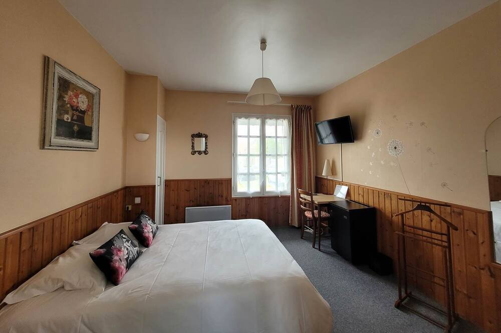 Photo of Bedroom in Nuaille