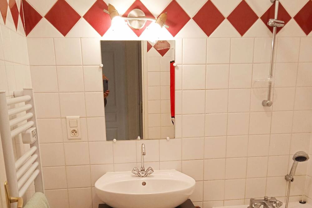 Photo of Bathroom in Agen