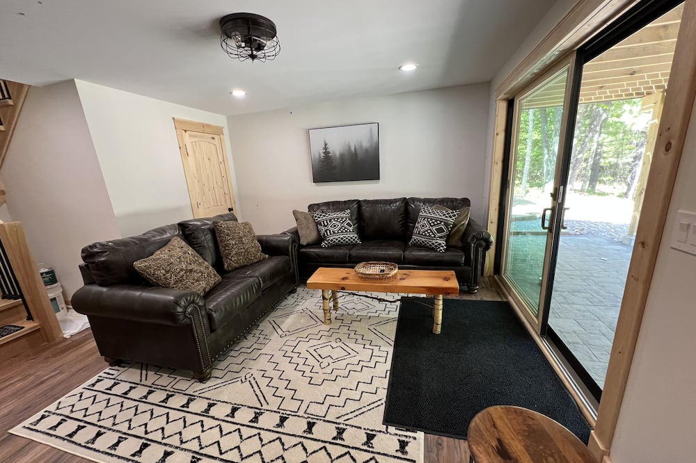 Photo of Livingroom in Jay