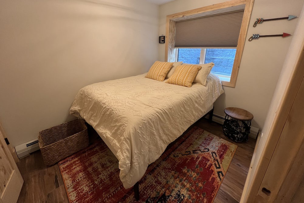 Photo of Others in Jay