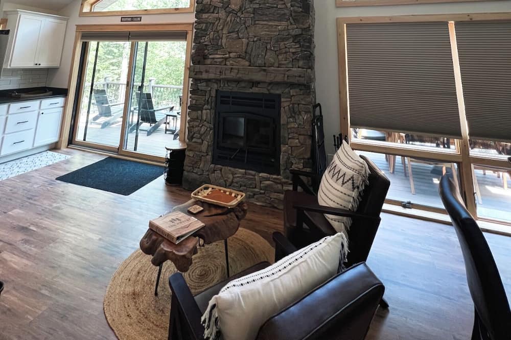 Photo of Livingroom in Jay