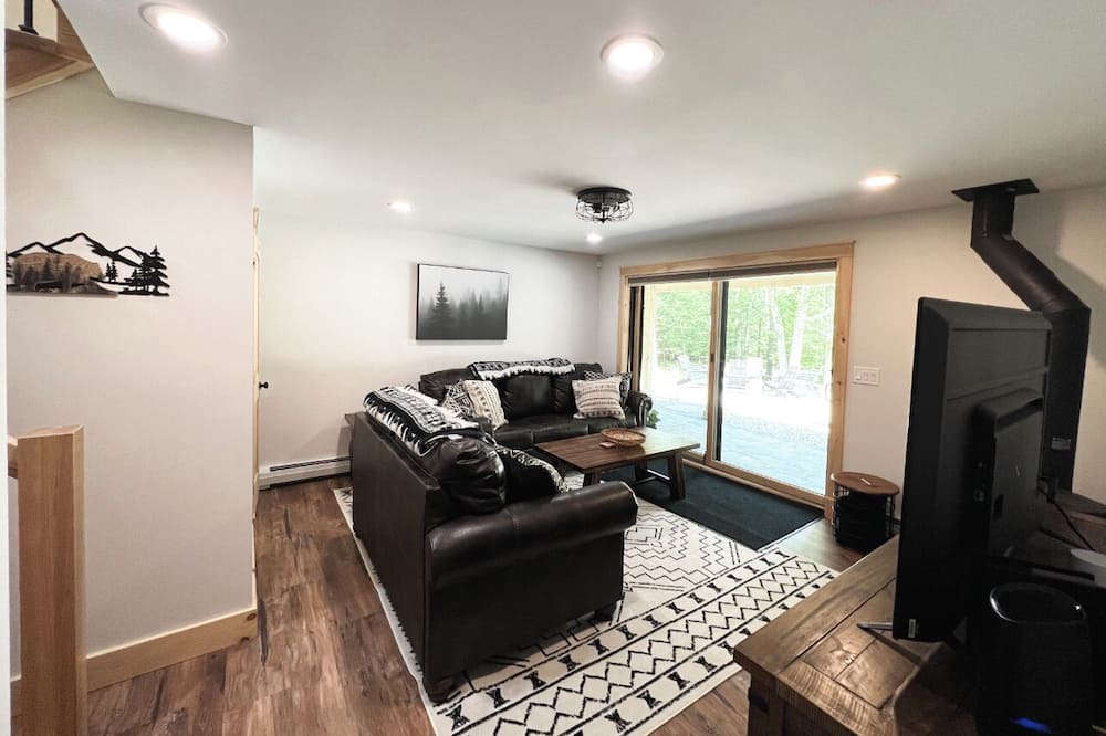 Photo of Livingroom in Jay