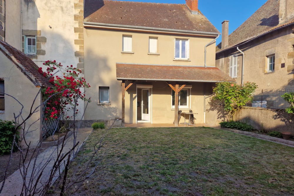 Photo of Outdoor in Souvigny